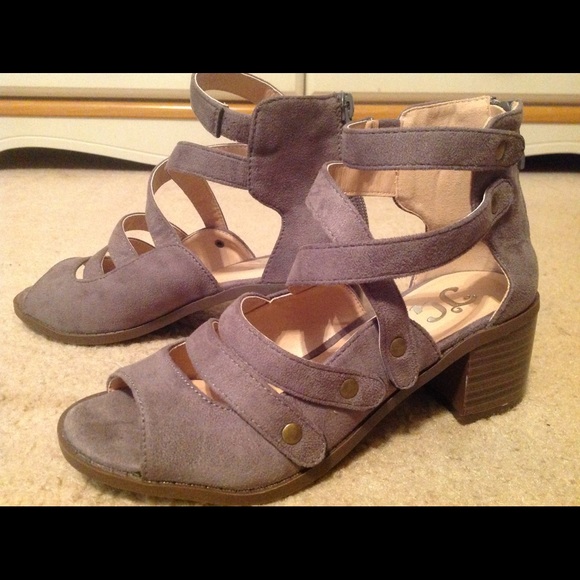 Strappy Heels - Picture 2 of 4